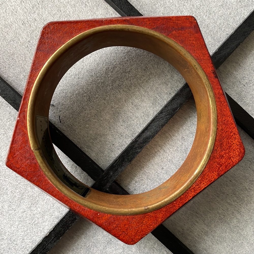 Dioscuri. Wood Bracelet - Picture 4 of 12